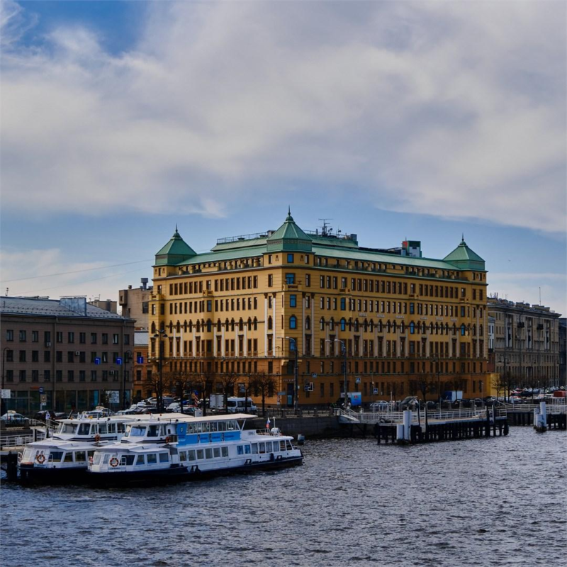River Palace (Ривер Палас)